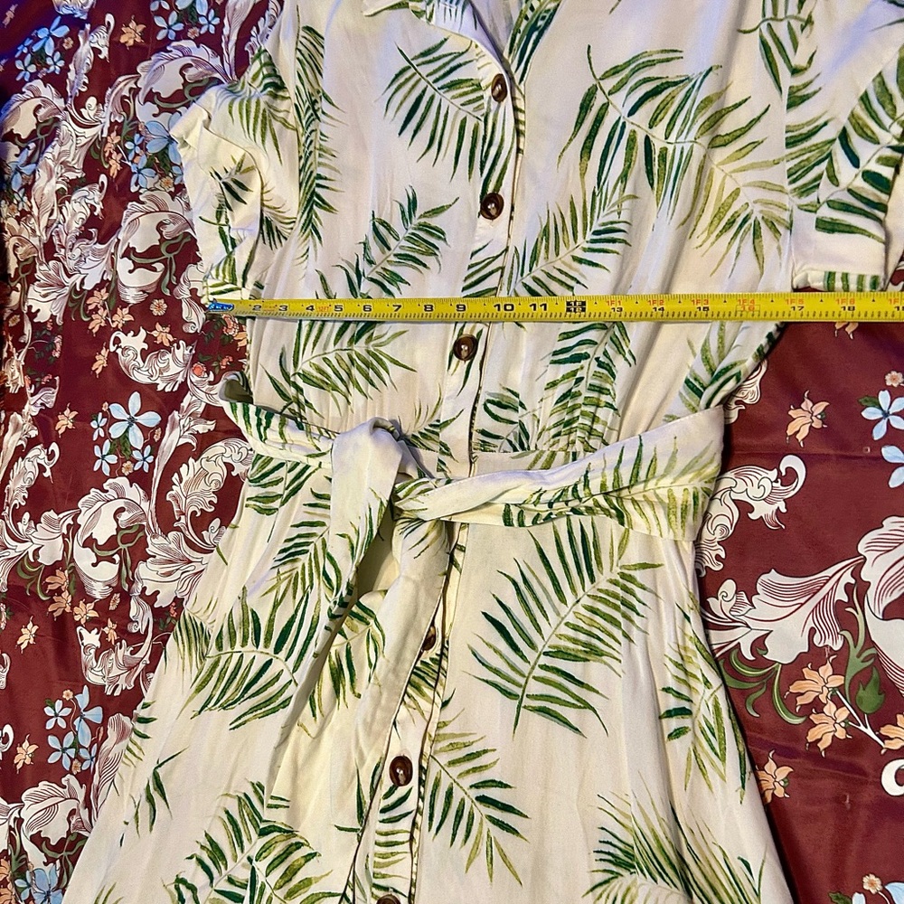 H&M Green Leaf Print Dress - Picture 9 of 11